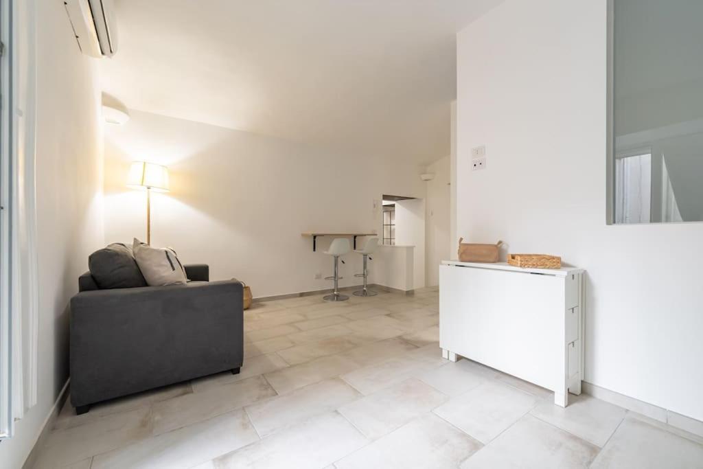 Maison Fiorella Apartment *